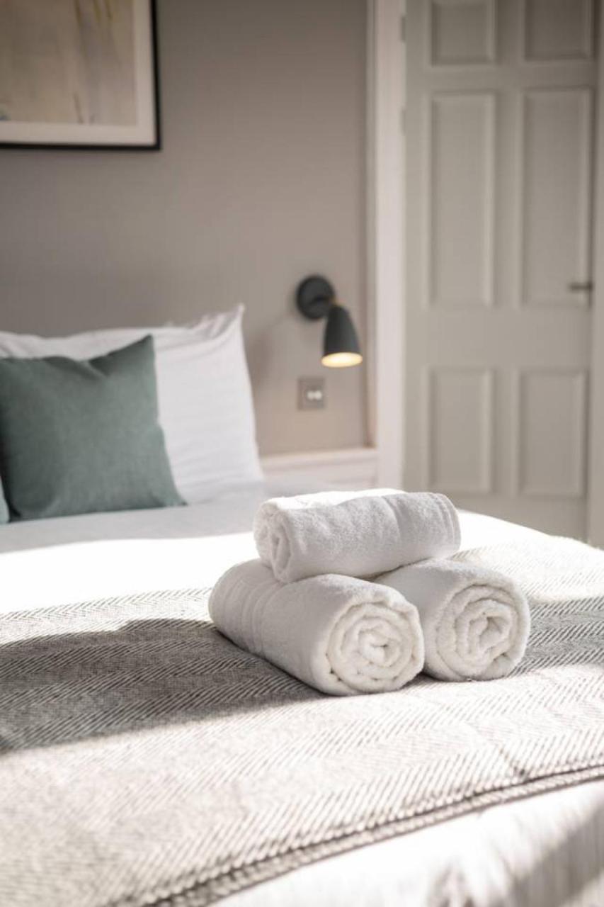 Joivy Spacious And Bright 1Bed Apt, Short Walk From Princes Street EDI Exterior foto